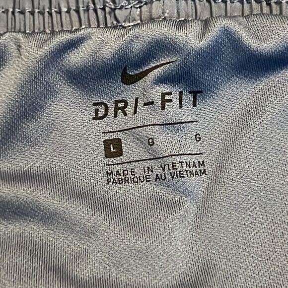 NIKE Dri Fit Running Shorts - Size Large - Picture 4 of 7